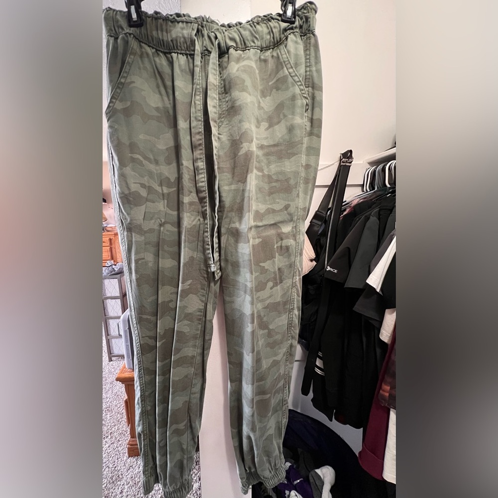 Knox Rose Camo Joggers